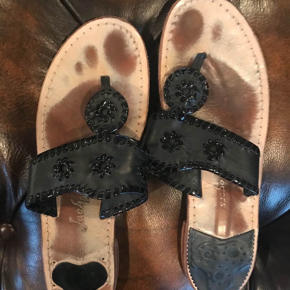 Jack Rogers black flip flop